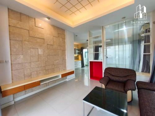 ขายบ้านเดี่ยว บุราสิริ วัชรพล | แสนสิริ บ้าน 2 ชั้น ถนนเมน หน้าบ้านไม่ชนใคร เป็นส่วนตัวสูง 9