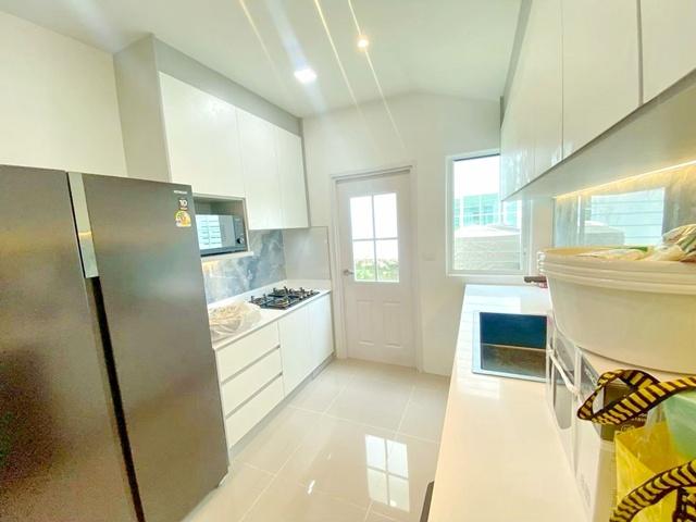 ใกล้ BTS สำโรง 900 ม. บ้านเดี่ยว 2 ชั้น 35 ตร.ว. บ้านใหม่สภาพดี วิวสวน บรรยากาศร่มรื่น 4 นอน 3 น้ำ 4