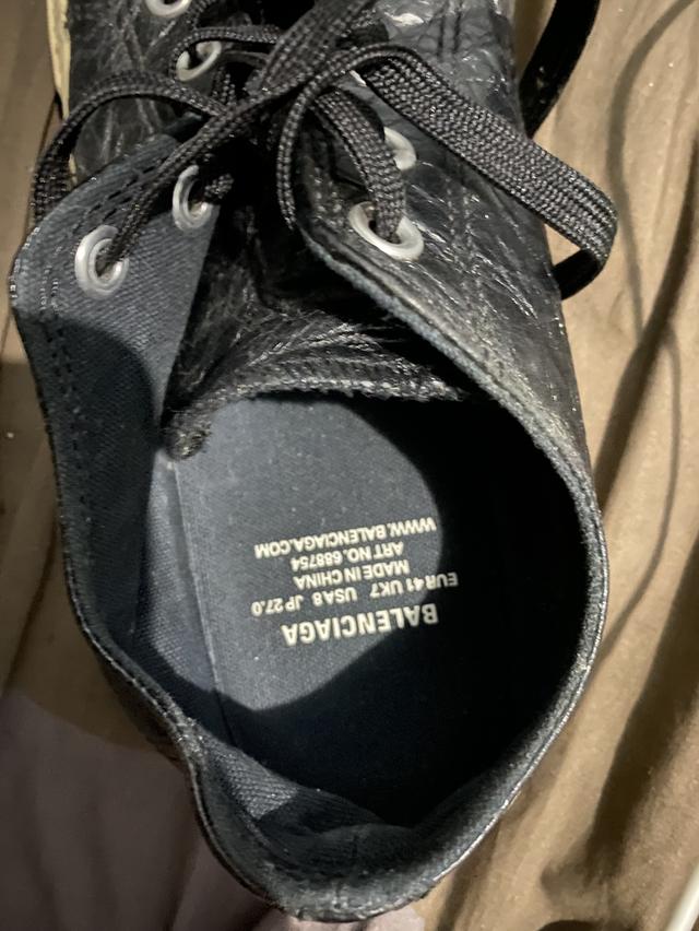 BALENCIAGA  …………,,…… รูปที่ 4