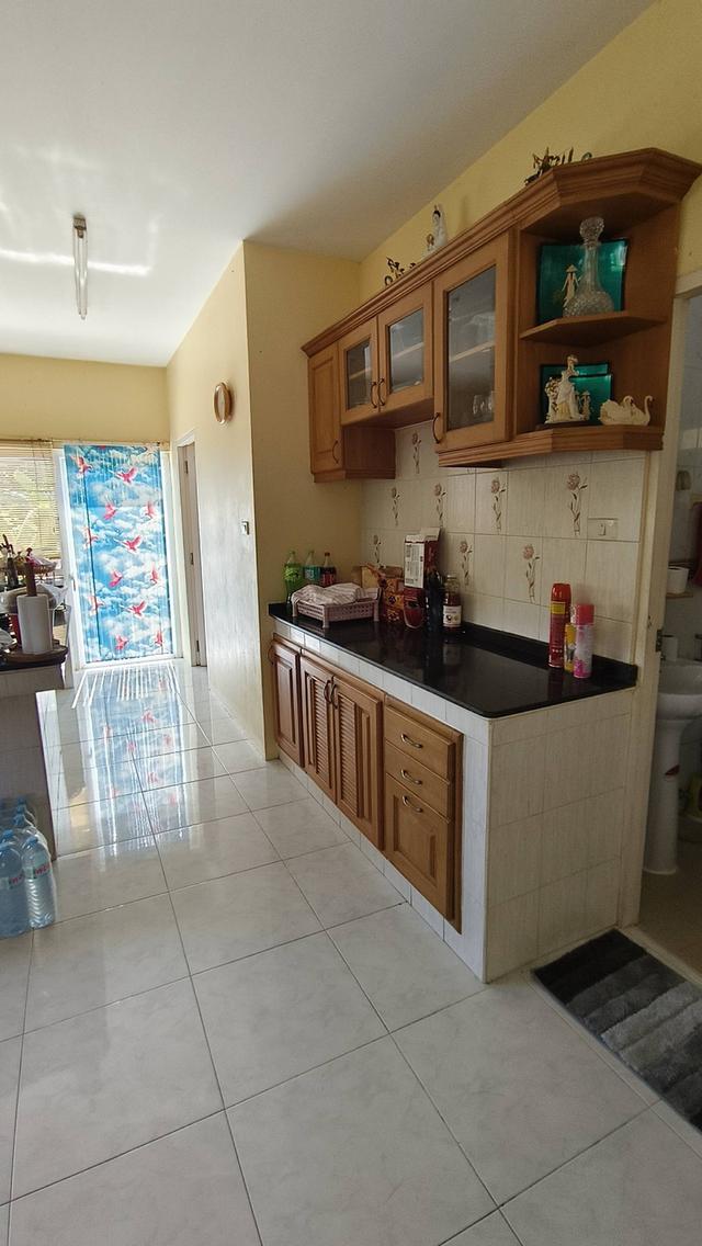 บ้านพร้อมที่ดินใจกลางบางแสน ขนาดเกือบไร่ 16