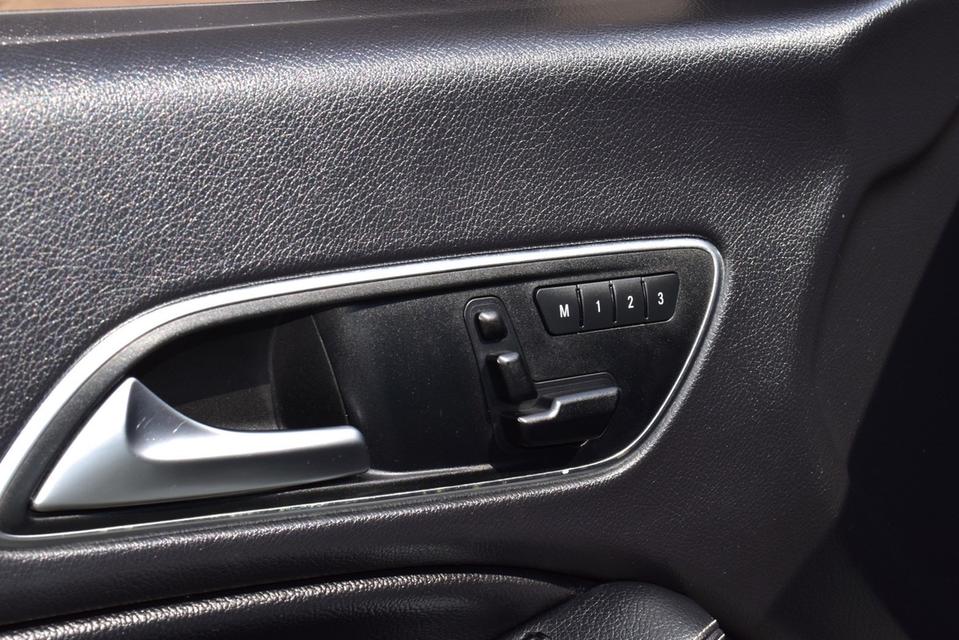 รหัสรถ PB3302 BENZ CLA 180 W117 AUTO 2015 เบนซิน รูปที่ 17