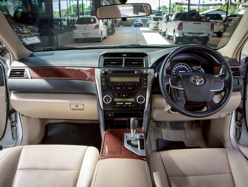 TOYOTA CAMRY 2.0G ปี 2012 6