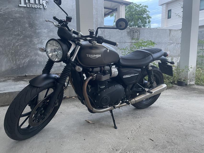 2020 Triumph street twin