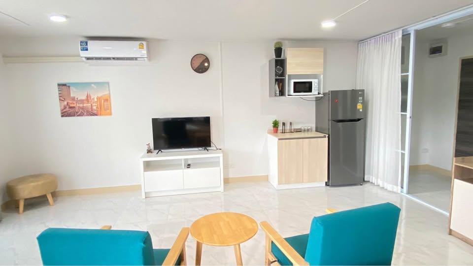 🌆✨ให้เช่าคอนโดมิเนียม พร้อมเข้าอยู่ ความสะดวกครบในราคาเอื้อมถึง 8