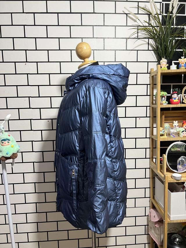 เสื้อกันหนาวเมทัลลิค