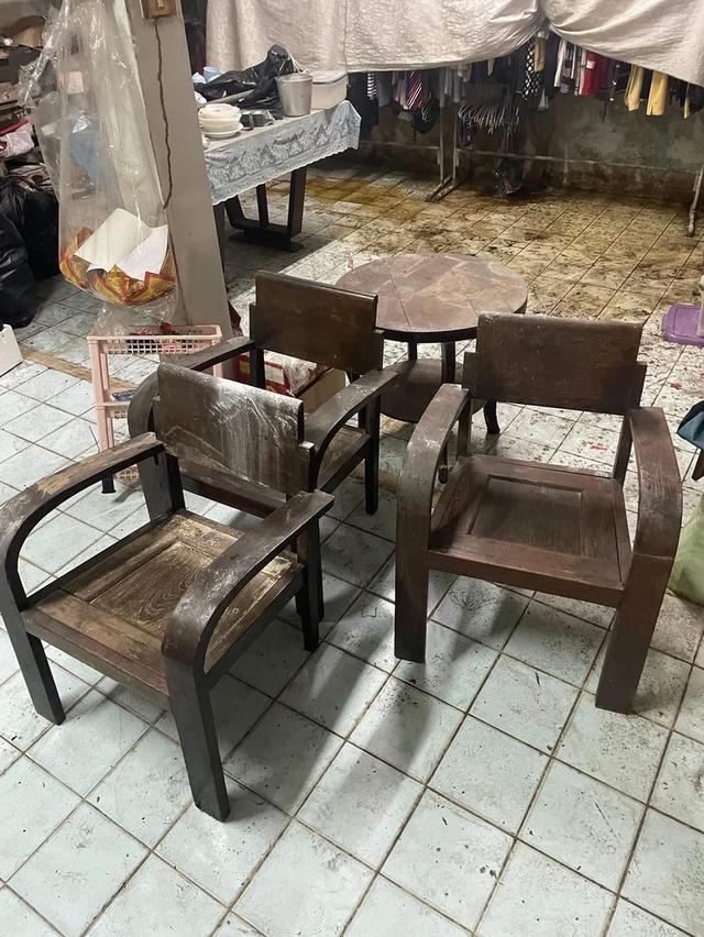 รับซื้อเฟอร์นิเจอร์ไม้สักเก่า