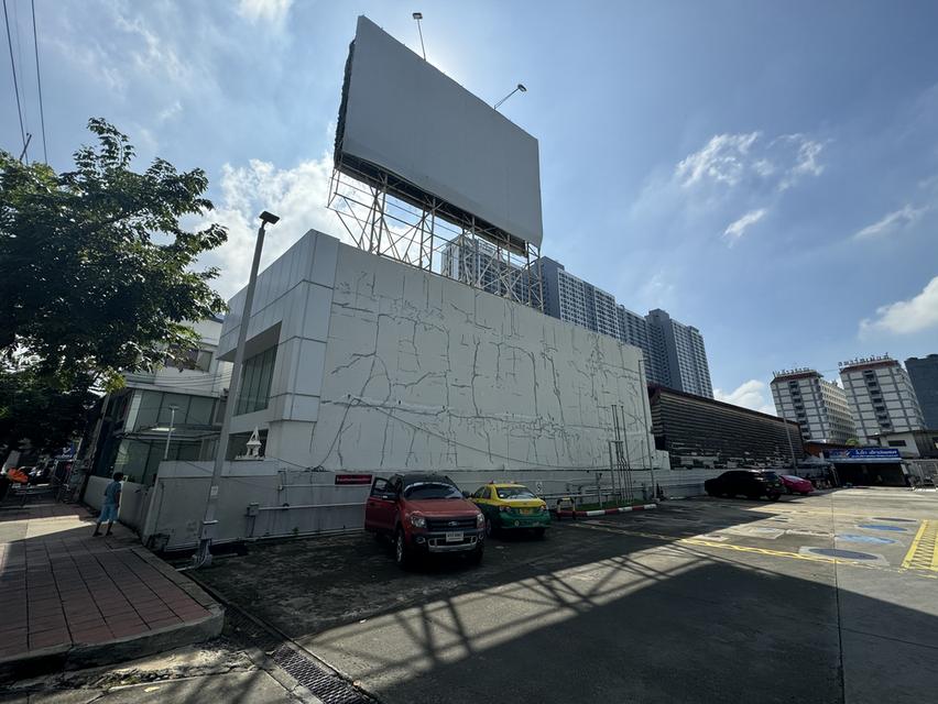 ขายหรือให้เช่าที่ดินพร้อมโรงงาน อาคารพาณิชย์ ขนาด 1-3-26 ไร่ ทำโชว์รูมได้ ติดถนนซอยเพชรเกษม 37-39 ใกล้ซีคอนบางแค 400 เมตร 2