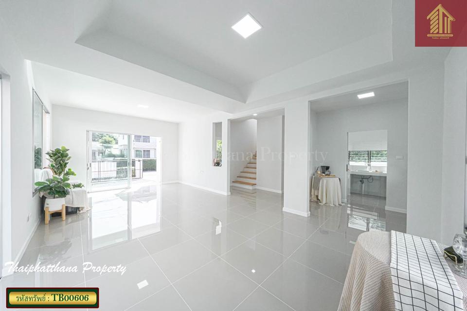 สีวลี รามคำแหง-วงแหวน 4