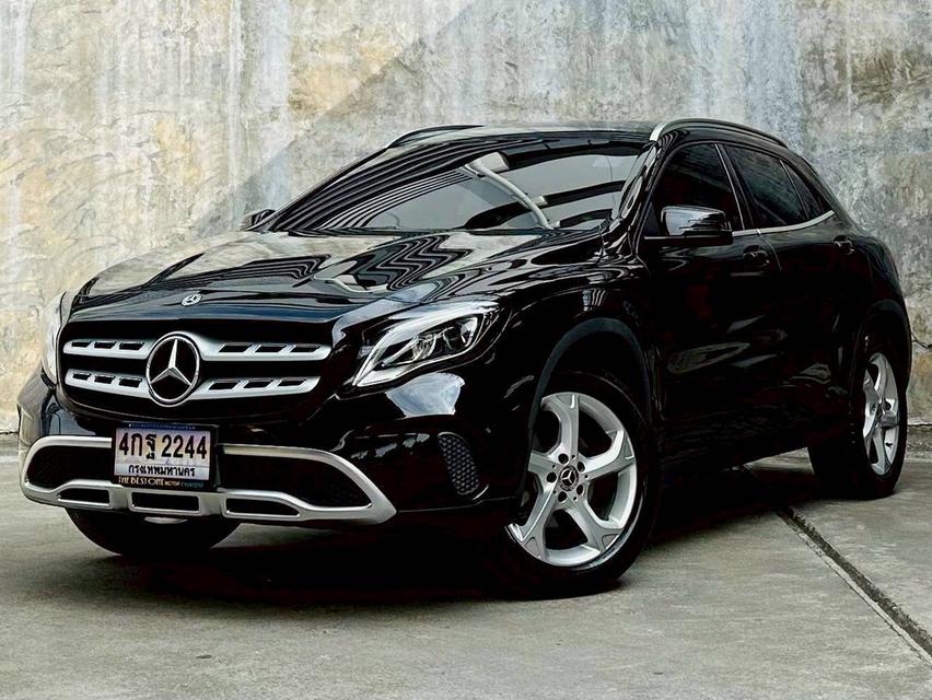2020 Mercedes-Benz GLA200 URBAN FACELIFT W156 รถสวย ใหม่ ราคาดีสุด