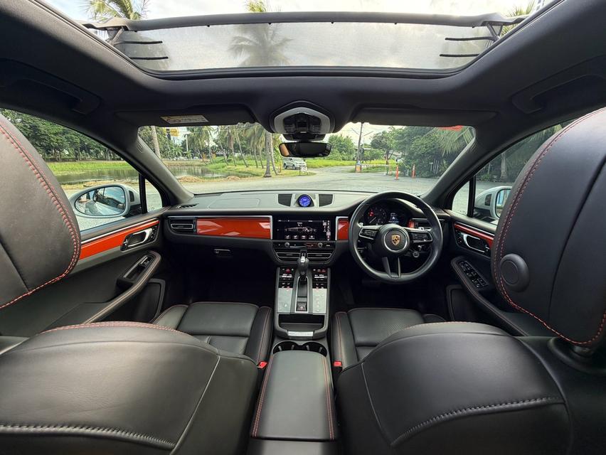 Porsche Macanปี 2022 ไมล์ 9,xxx kmราคา 3,590,000 บาท. รูปที่ 11