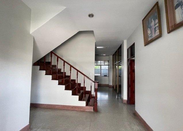 ให้เช่าทาวน์โฮม 4 ชั้น / พหลโยธิน 32 เสนานิคม 1 ซอยต้น ๆ เข้าซอย 100 เมตร / จอดรถ 2-3 คัน 3