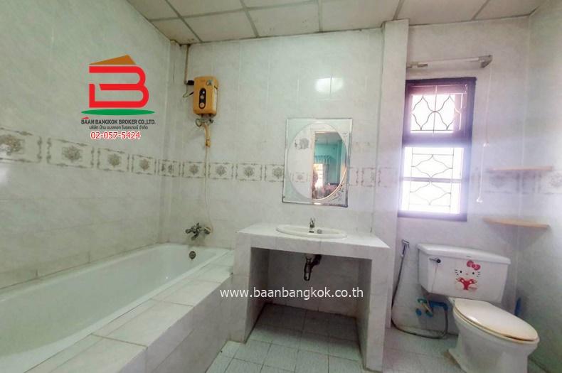 ทาวน์โฮม หมู่บ้านทิพมาศเสรี บางบ่อ (ใกล้โรงพยาบาลบางบ่อ) เนื้อที่ 60 ตรว. ตำบลบางเพรียง อำเภอบางพลี จังหวัดสมุทรปราการ 9