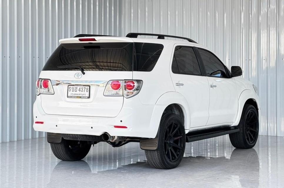Toyota Fortuner 2.7V เบนซิน เกียร์ออโต้  ปี2012 7