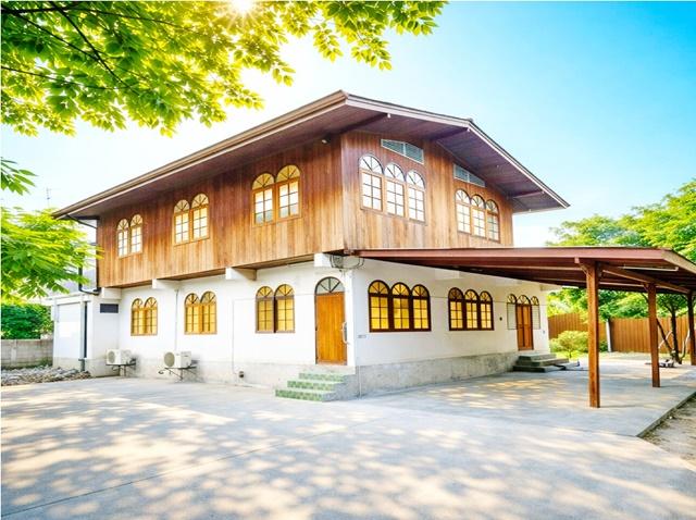 เพชรเกษม48-58 ให้เช่าบ้านไม้ไทย ติดคลองบางจาก MRTภาษีเจริญ 700ม. จอดรถ 15–20คัน เข้าซอย400ม 250 ตารางวา 1,000 ตร.ม. 1