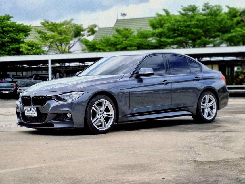 ขาย BMW 320i Sport ปี15 
