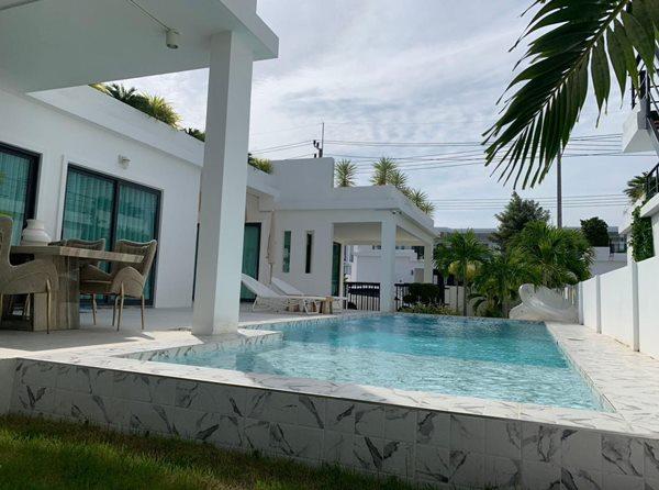 ขายด่วน พูลวิลล่า หัวหิน ประจวบฯ ใกล้ทะเล เดินทางสะดวก 2 ชั้น 3 ห้องนอน ตกแต่งเสร็จเรียบร้อย พร้อมเข้าอยู่ได้ทันที Tel. 0632897879 5