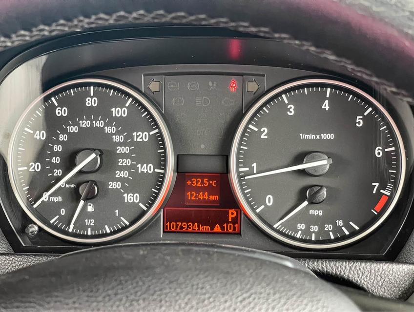 BMW SERIES 3 320i CONVERTIBLE 2008 18