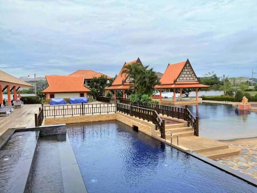 Two-story detached house for sale in Mountain View International Village, Bangsaen. Convenient location, near Burapha University Hospital. 14