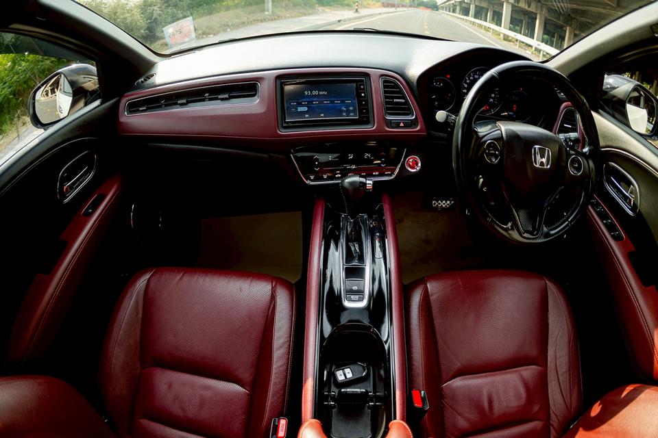 Honda HRV 1.8RS ปี18 12