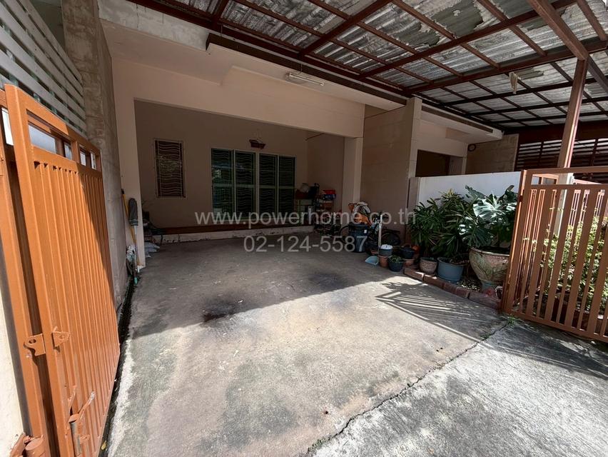 หมู่บ้านสุขสำราญ ลีฟวิ่ง (ประชาอุทิศ 90) ถนน รพช.ประชาอุทิศ ต.คลองบ้านสวน อ.พระสมุทรเจดีย์ จ.สมุทรปราการ