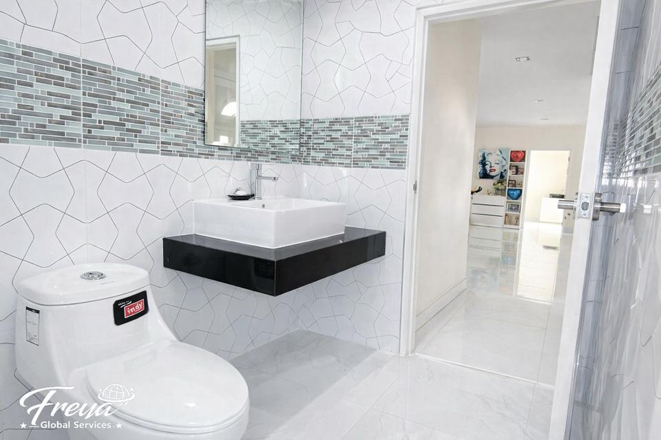 🏡✨ Luxury Family Pool Villa – East Pattaya 📍 Lakeside Court 5 | Pong, Banglamung, Chonburi 9