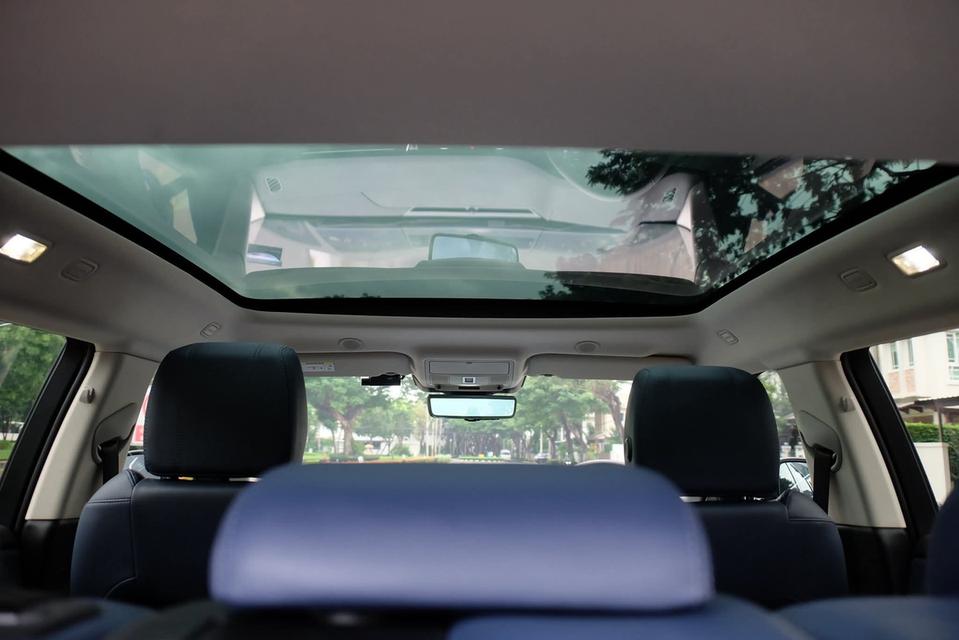 Evoque P300e R-Dynamic