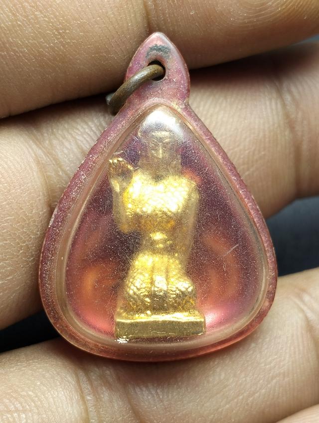 หลวงปู่ทิม วัดละหารไร่ จังหวัดระยอง ปลุกเสกแจกในงานผูกพัทธสีมาปี 2517