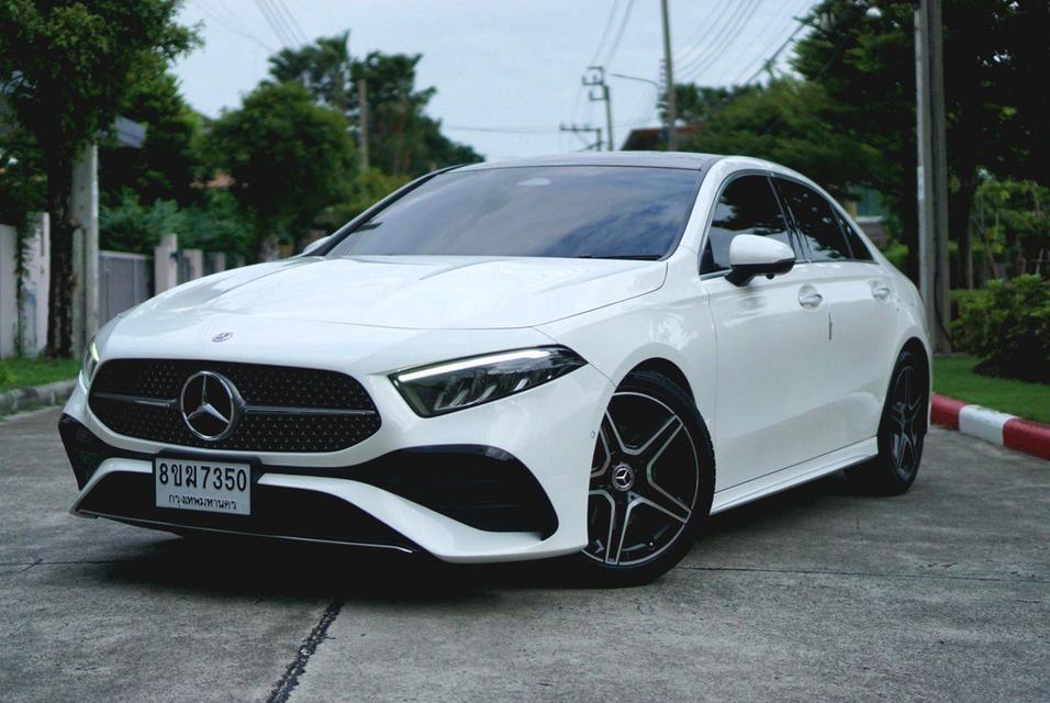 BENZ A200 AMG FACELIFT 2023 สีขาว รถเซอร์วิสศูนย์ทุกระยะ ตัวถังเดิมสวย พร้อมใช้ทันที