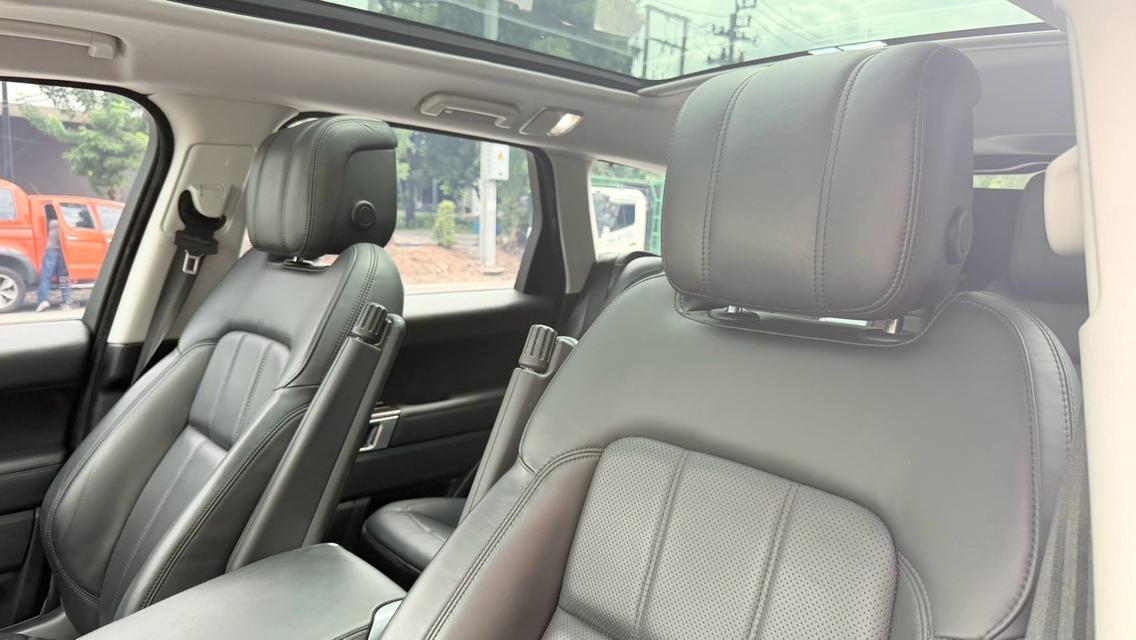 (แจ้งรหัสรถ KPV3284)🔥 2022 LAND ROVER RANGE ROVER SPORT P400e 2.0L HSE (Plug-in Hybrid) รูปที่ 11