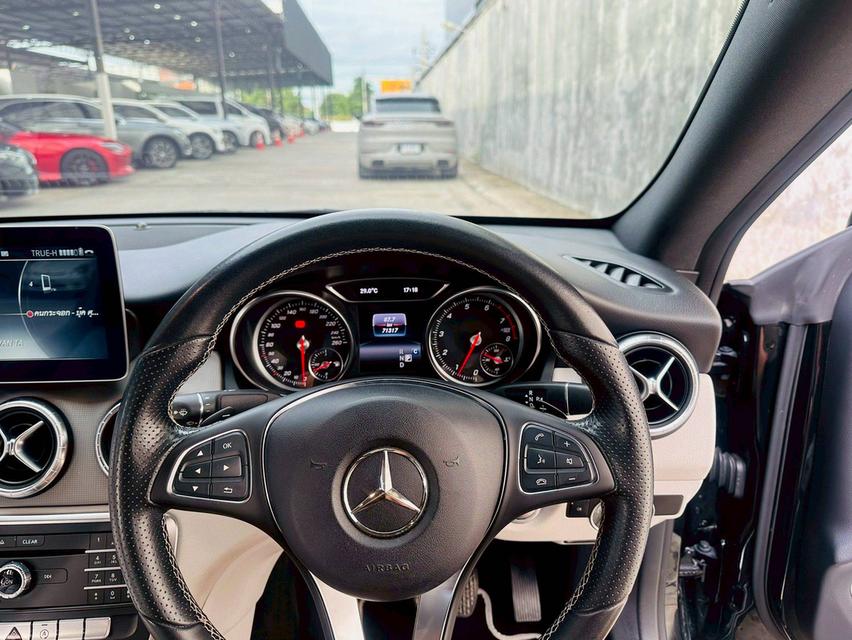 ขาย Benz Cla200 Ultra ปี17 6