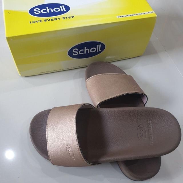 ส่งต่อรองเท้า scholl 2