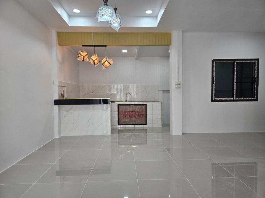 ขาย ทาวน์โฮม รีโนเวทใหม่ทั้งหลังพร้อมอยู่ หมู่บ้านพนาสนธิ์วิลล่า10 เฉลิมพระเกียรติ48 96 ตรม. 20.1 ตร.วา 6