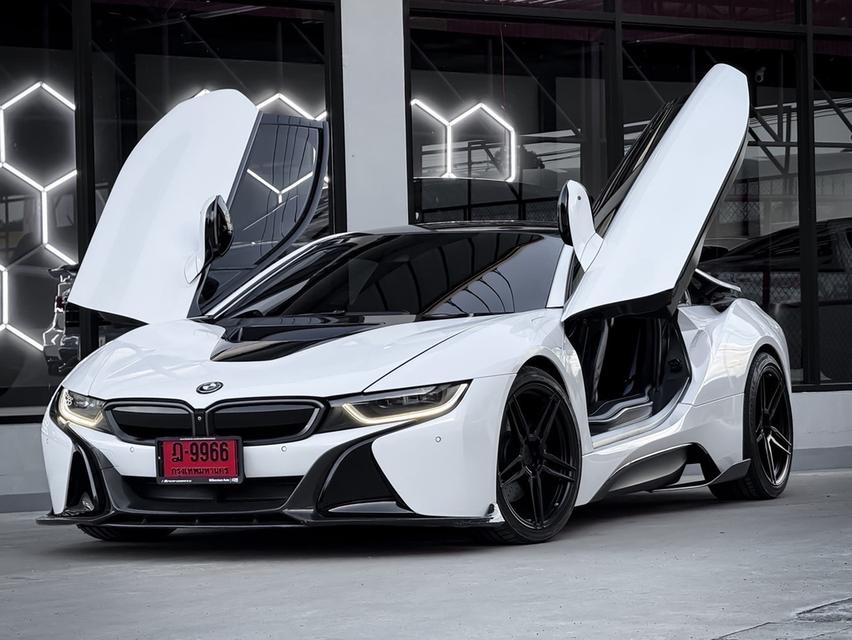 (แจ้งรหัสรถ MCA9966) 2015 จด 2018 BMW I8 1.5L HYBRID 4WD PURE LMPULSEแต่งเต็ม FULL CARBON