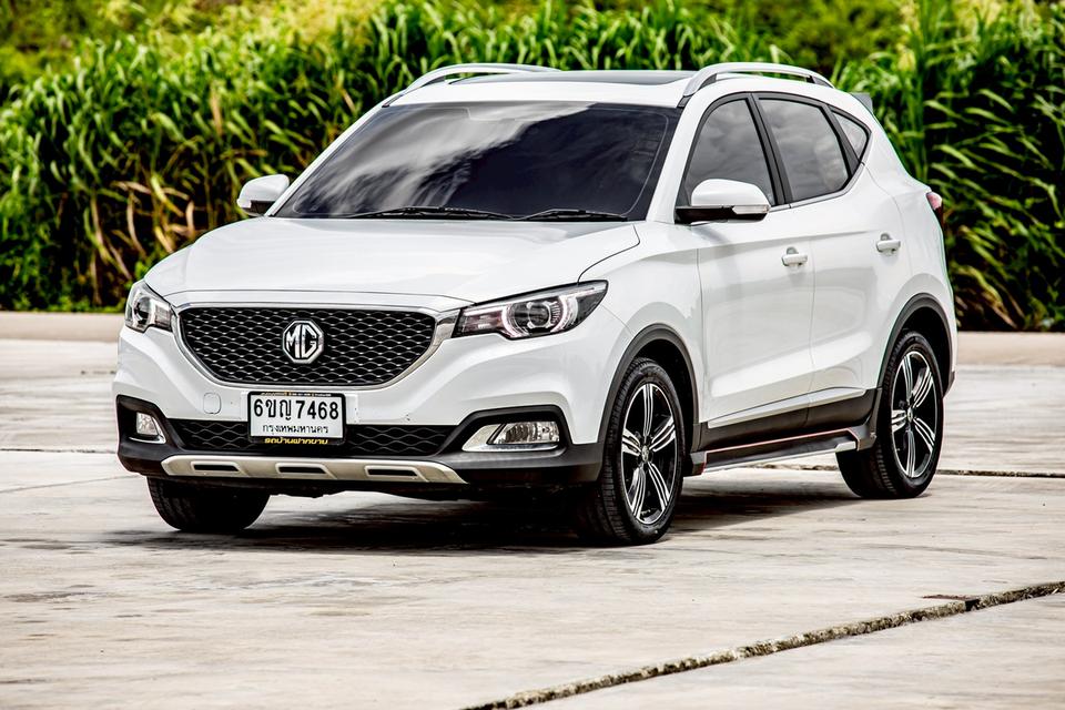 MG ZS 1.5 X Sunloof ปี 2020 สีขาว มือเดียวป้ายแดง 