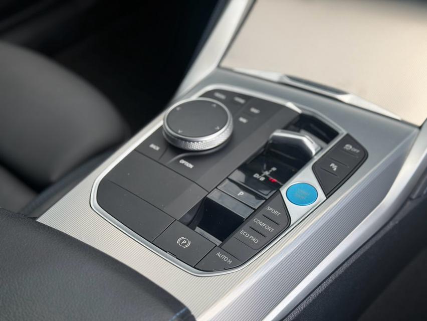 BMW i4 eDrive35 M sport ปี 2023 ไมล์ 60,xxx km. รถมือเดียว รูปที่ 13