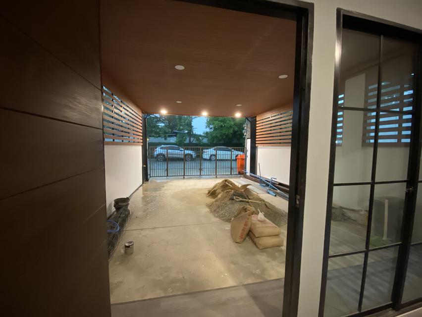 ขาย!! ทาวน์โฮม 3 ชั้น 4 ห้องนอน 3 ห้องน้ำ 1 ห้องเอนกประสงค์ 1 ห้องครัว 1 ห้องซักล้าง "Patio วิภาวดี-สรงประภา" แต่งครบ พร้อมอยู่ | 💰 ราคา 7.8 ล้านบาท 7