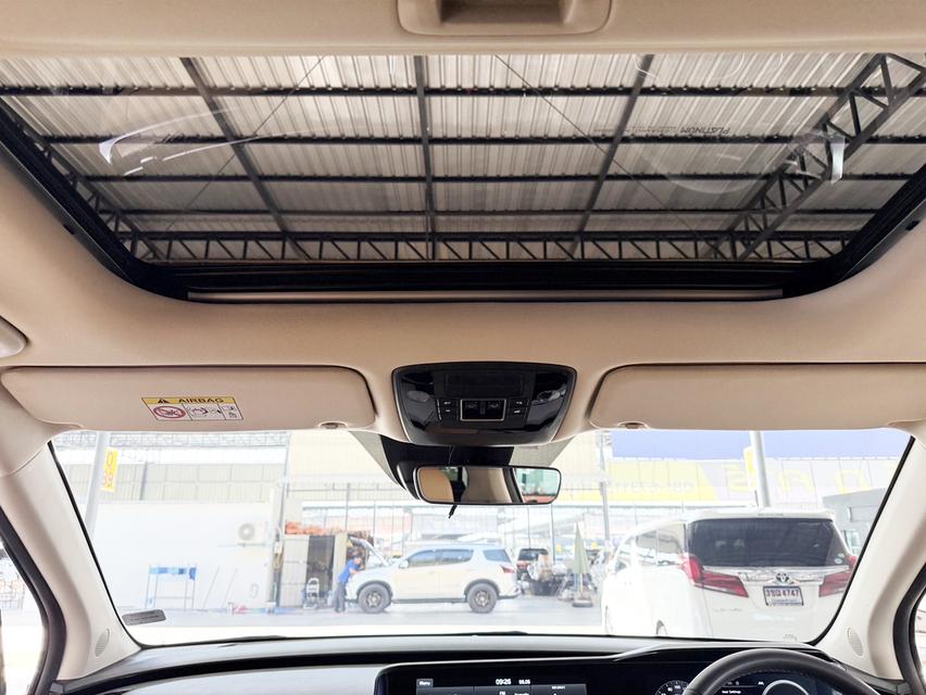 Kia Grand Carnival 2.2 SXL (ปี 2025) Wagon AT 16