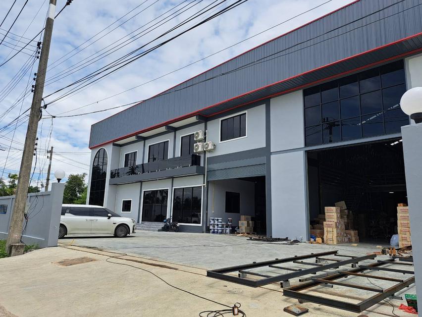 ขายโรงงานสมุทรสาครมือหนึ่ง 3-6 ไร่ 2800 ตรม. ขอใบรง.4 ได้ ใกล้วัดพันธุวงษ์ ซ.สีวาพาสวัสดิ์-พันธุวงษ์ ถนนเศรษฐกิจ 6