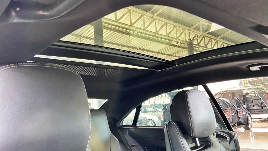 Benz E250CDI Coupe W207 รถสปอร์ตสองประตู รูปที่ 13