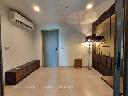 รูป ให้เช่า คอนโด มาแล้ว พร้อมปล่อย 1 ห้องนอน Life Asoke - Rama 9 : ไลฟ์ อโศก พระราม 9 32 ตรม. ใกล้ทางเข้าออกถนนรัชดา MRT พร