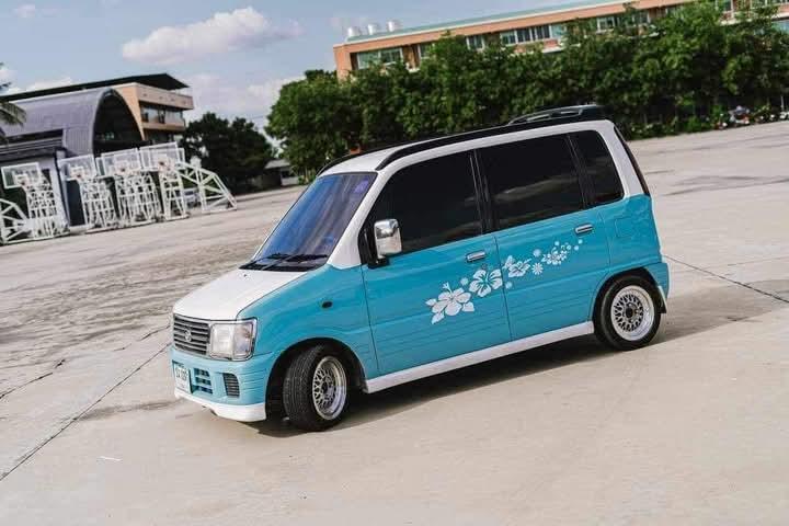 Daihatsu Mira Move 6