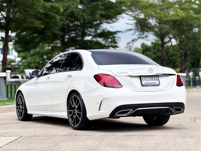 รหัสรถ AVA6988 💢 Benz C220d AMG Dynamic รุ่น Top 6