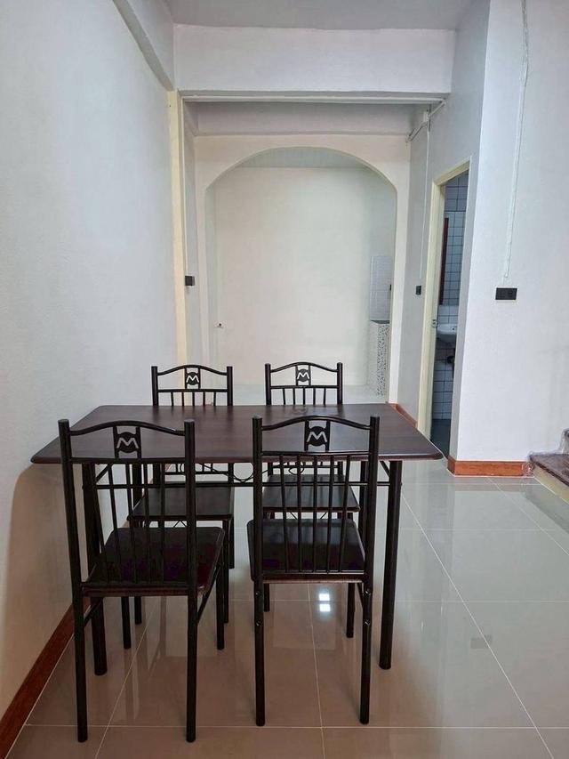 💛หมู่บ้านพร้อมจิตร บางใหญ่ 💛ทาวน์เฮาส์ 2 ชั้น  ถนนเมน โครงการมีระบบรักษาความปลอดภัยเข้า-ออกใช้คีย์การ์ด. ด้านหลังติดทุ่งนารับลมเย็นๆ 7