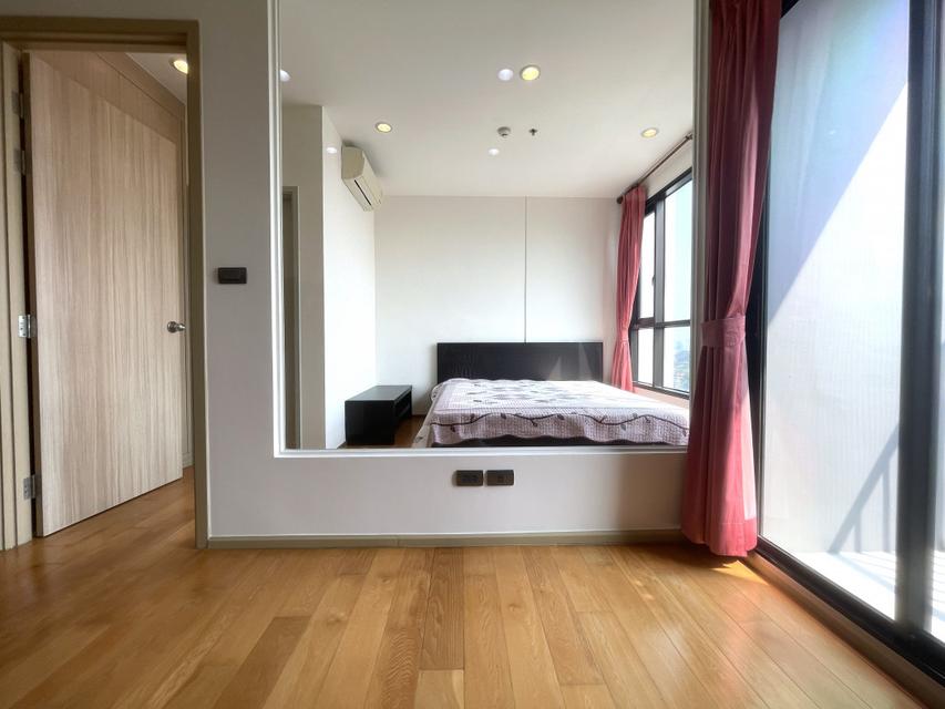 ขาย คอนโด FUSE สาทร-ตากสิน 31.17 ตร.ม. 1 ห้องนอน ชั้น 27 วิวเมือง วิวแม่น้ำ ประตูห้องติดสวนลอยฟ้า ติด BTS วงเวียนใหญ่ 14 5