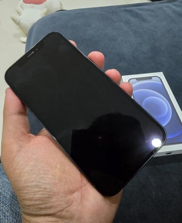 iPhone 12 Black 64 GB