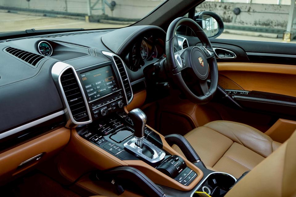 รหัสรถ CBL5640 PORSCHE CAYENNE 3.0 S Hybrid 4WD AT 2013 รูปที่ 8