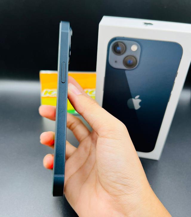 iPhone 13 128GB สี Midnight 4