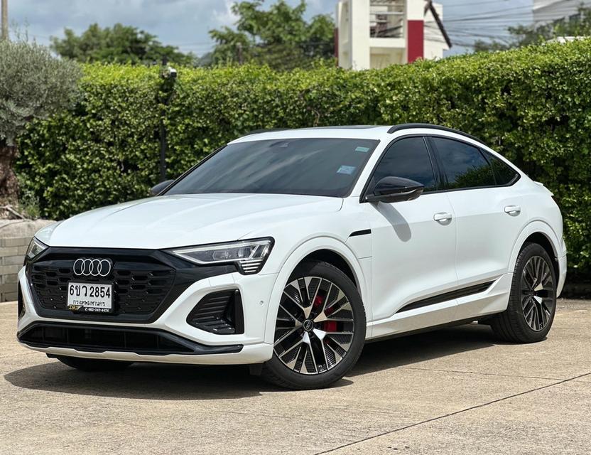 Audi Q8 Sportback E-tron 55 Quattro S-Line Black Edition 2025 ตัว Top รถมือเดียว วิ่งน้อย
