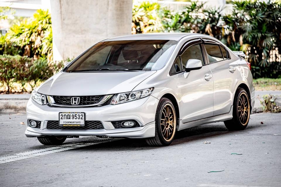 Honda Civic Fb 1.8S สีเทา ปี 2013 แท้ เกียร์ ออโต้ มือเดียวป้ายแดง 