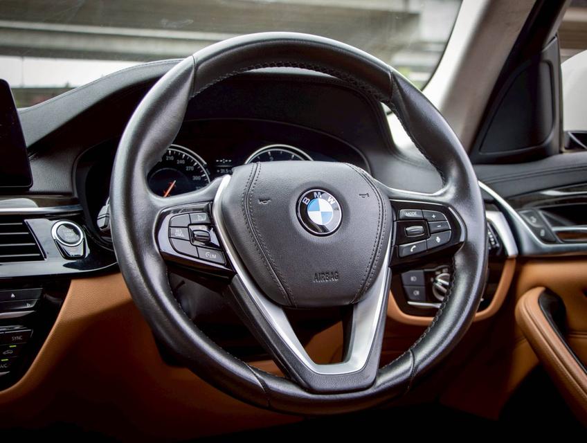BMW 520D 2.0 SPORTS 2018 12
